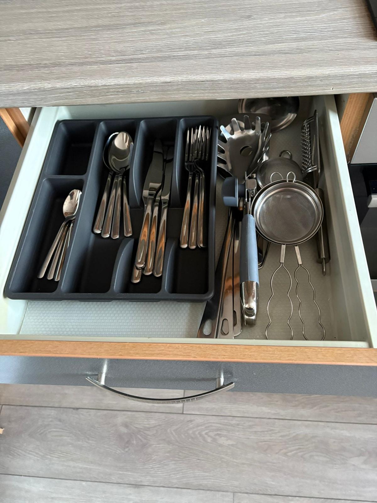 Modern 2-Bed Home Sleeps 3 Near Palmers Green Stn4