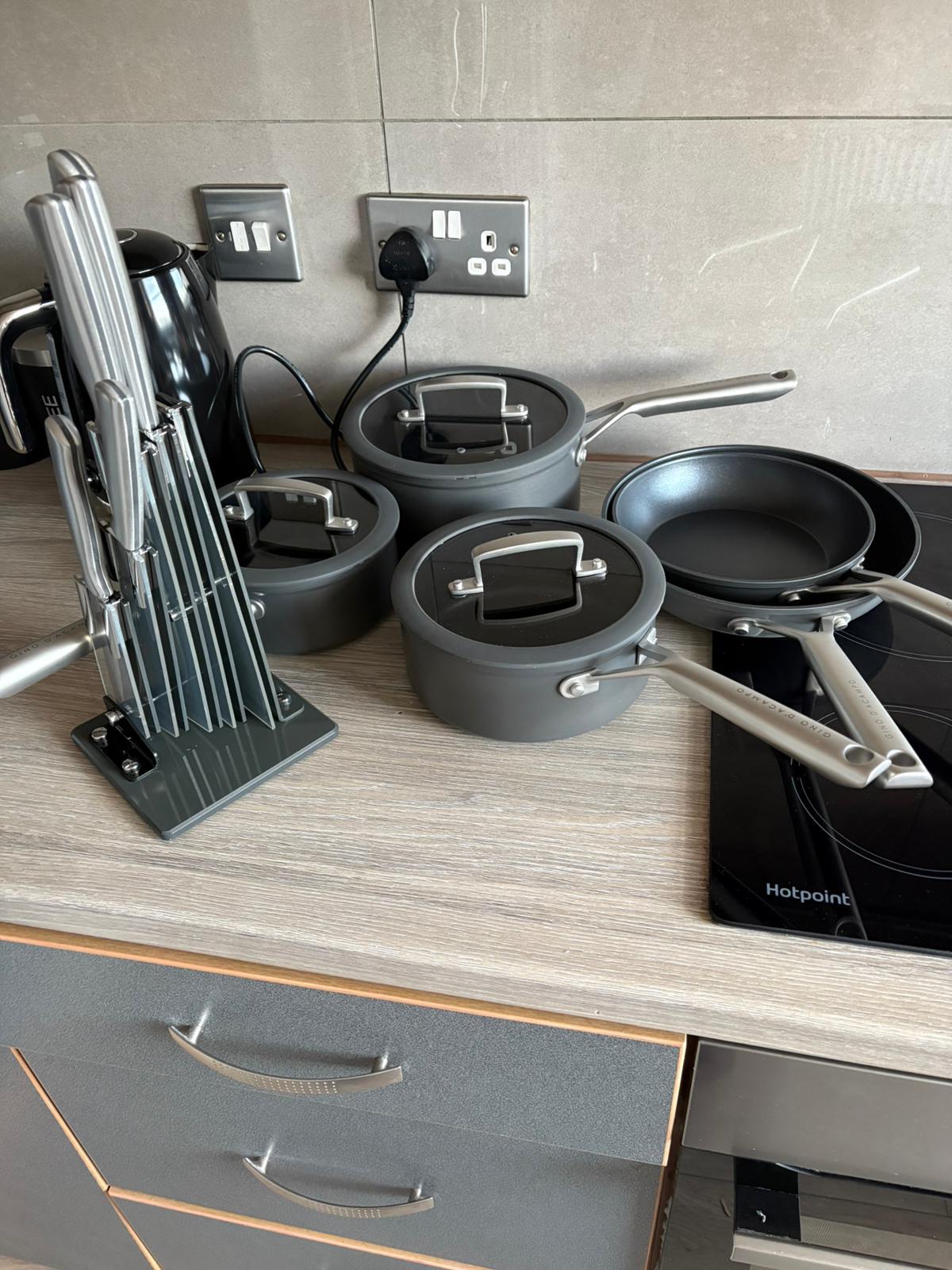 Modern 2-Bed Home Sleeps 3 Near Palmers Green Stn5